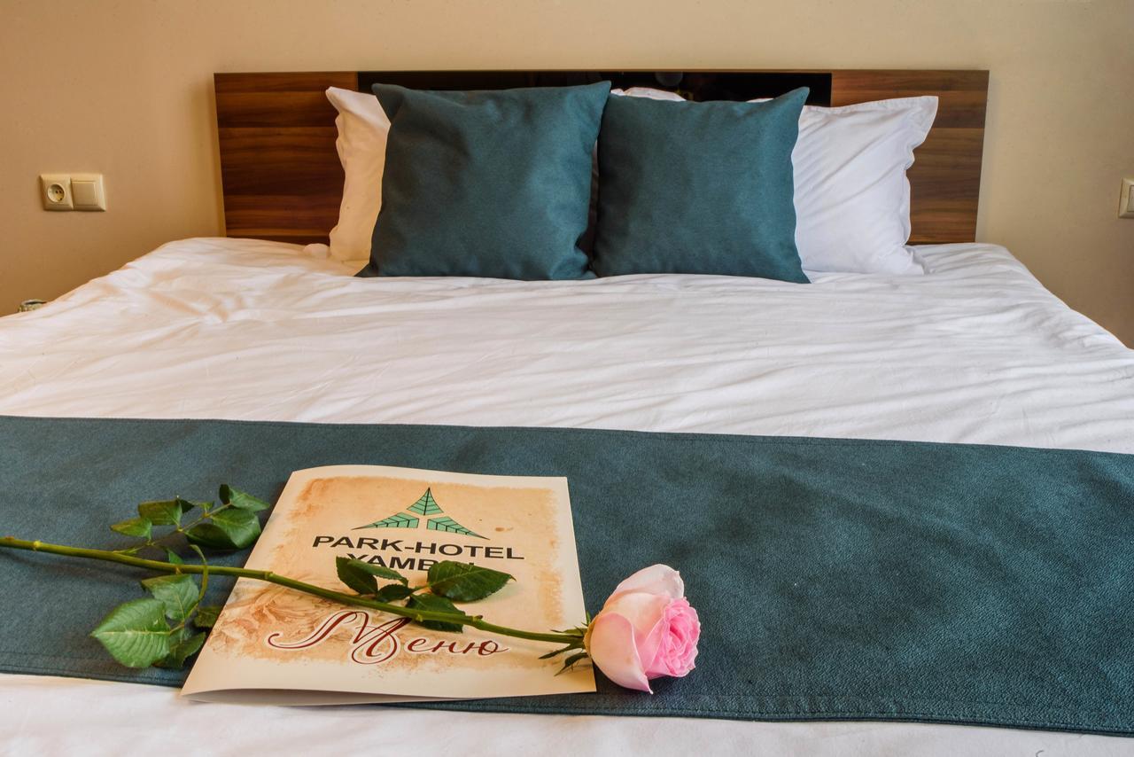 Park-Hotel Yambol ภายนอก รูปภาพ